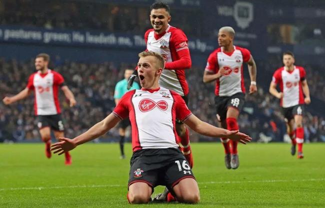 格拉斯纳：我没考虑自己的未来，比赛太多没时间谈续约（格拉斯纳：赛程密集无暇谈续约，未来尚未考虑）