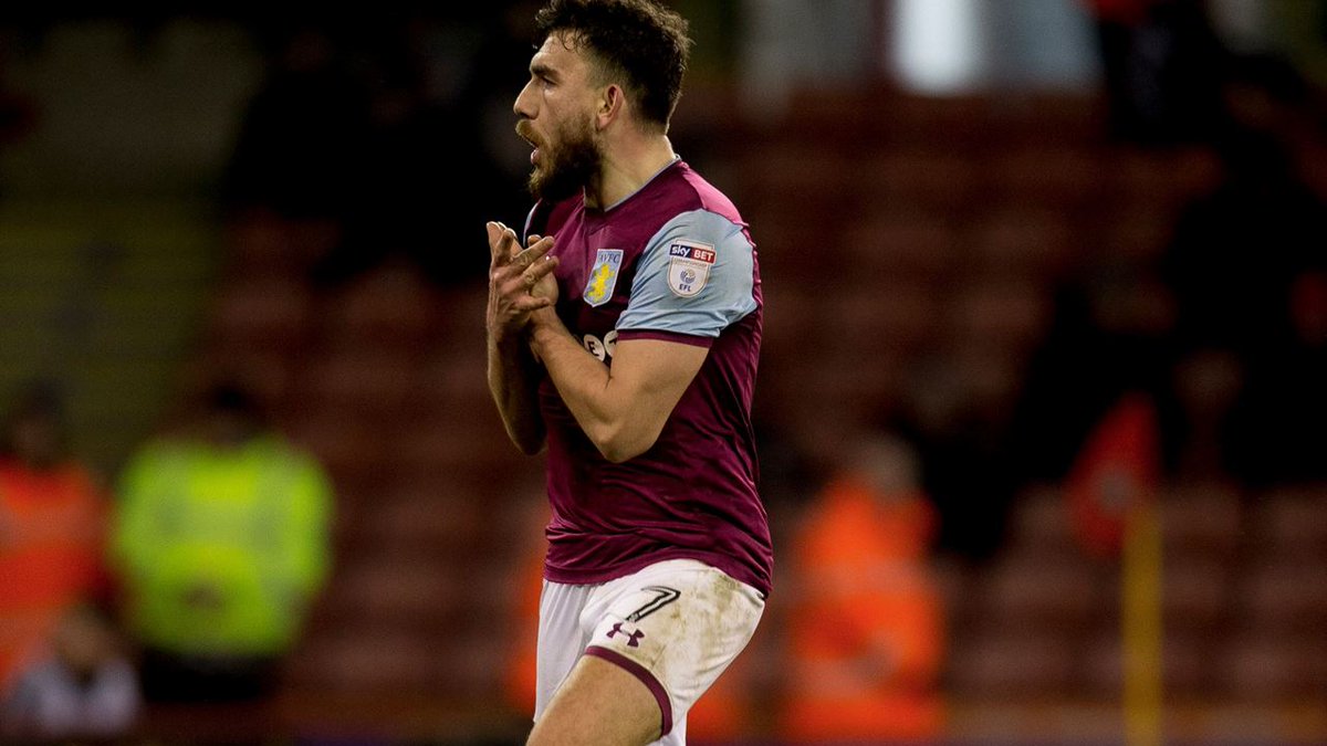 德转评年度最佳右边锋：杜埃、奥利塞、萨拉赫、亚马尔入围（德转年度最佳右边锋评选入围名单：杜埃、奥利塞、萨拉赫、亚马尔）