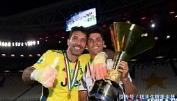 苏超南京主帅：业余球员比赛有6万多人观战，在西班牙见不到（曾执教苏超的南京主帅：业余比赛涌入6万+观众，西班牙难见）