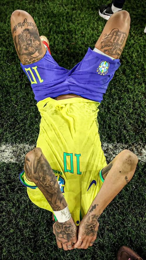 拜仁莱万多夫斯基连续两场进球（莱万多夫斯基为拜仁连场破门）