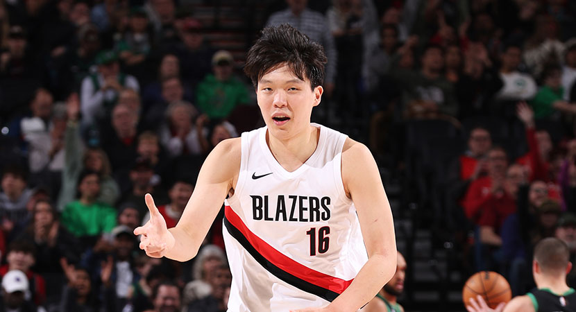 队报盛赞托万：现在他不仅是技术领袖，还是更衣室领袖（队报：托万已成球队技术与更衣室双料领袖）