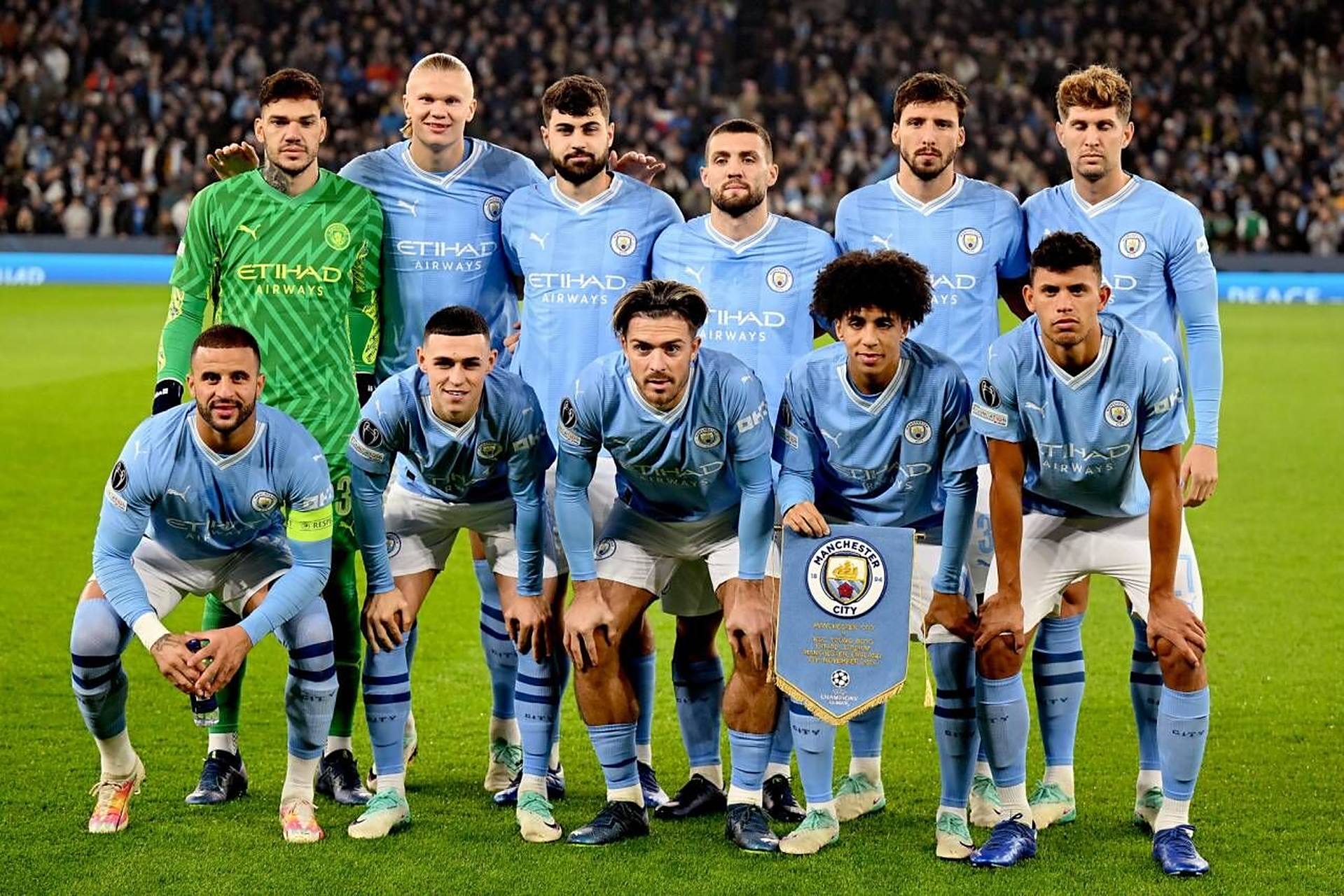 卡马文加宣布在安哥拉开办足球学院：回馈祖国对我的培养（卡马文加在安哥拉设立足球学院，以行动回报祖国栽培）