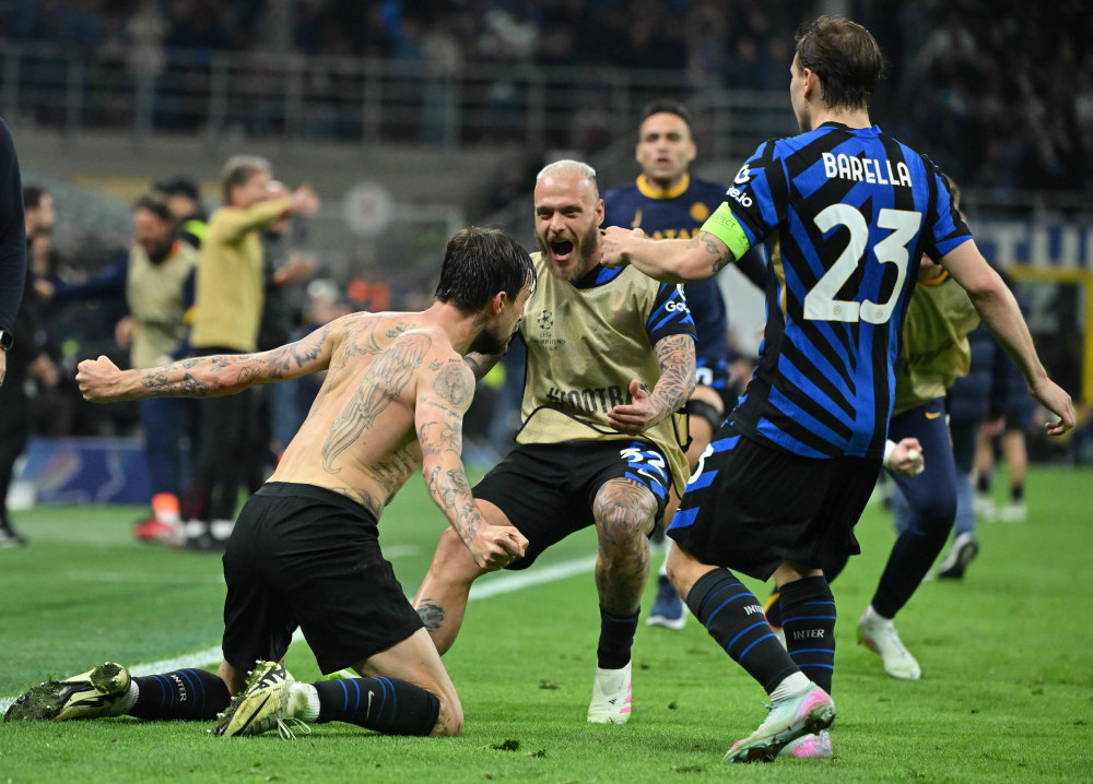 法官贾奇季后赛11安7得分，表现位列前八（贾奇季后赛斩获11支安打7次得分，综合表现跻身前八）